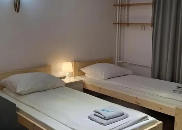 Etna 2 - Parter- , Chrobrego *